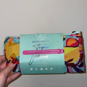 NEW: Travel Straightener